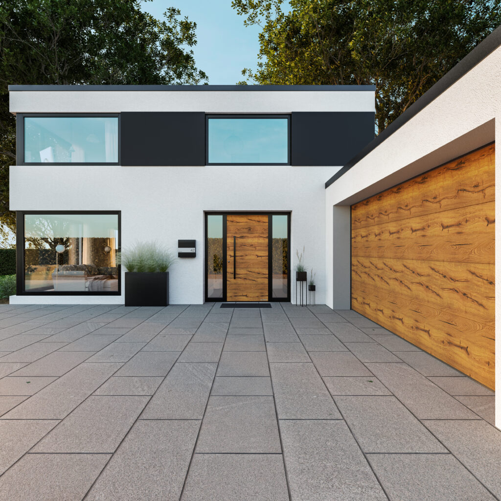 Haus mit hochwertiger Eingangstür und Garagentor aus Holz, in München